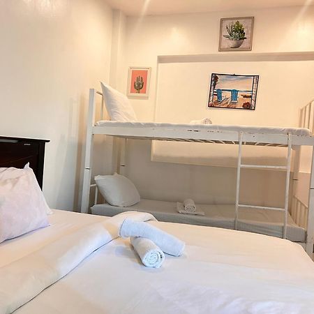 Luna Oslob Travellers Inn Екстериор снимка